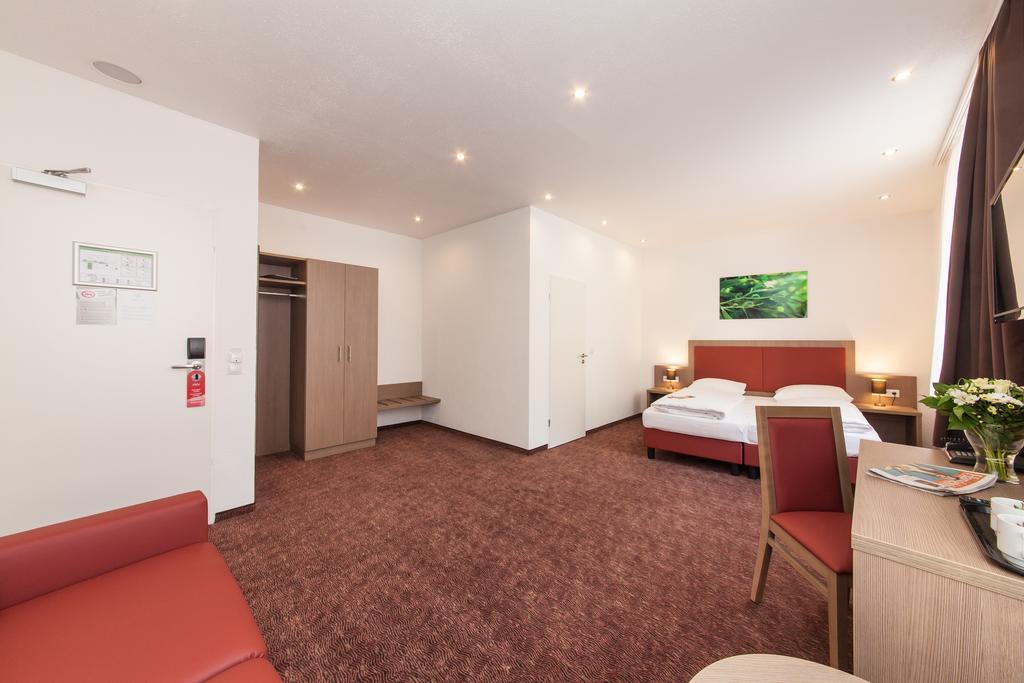 Hotel Excelsior Dortmund Hauptbahnhof Zimmer foto